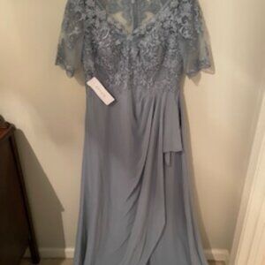 Azazie Amadeus Mother of Bride dress - Dusty Blue - size 14 - NEW